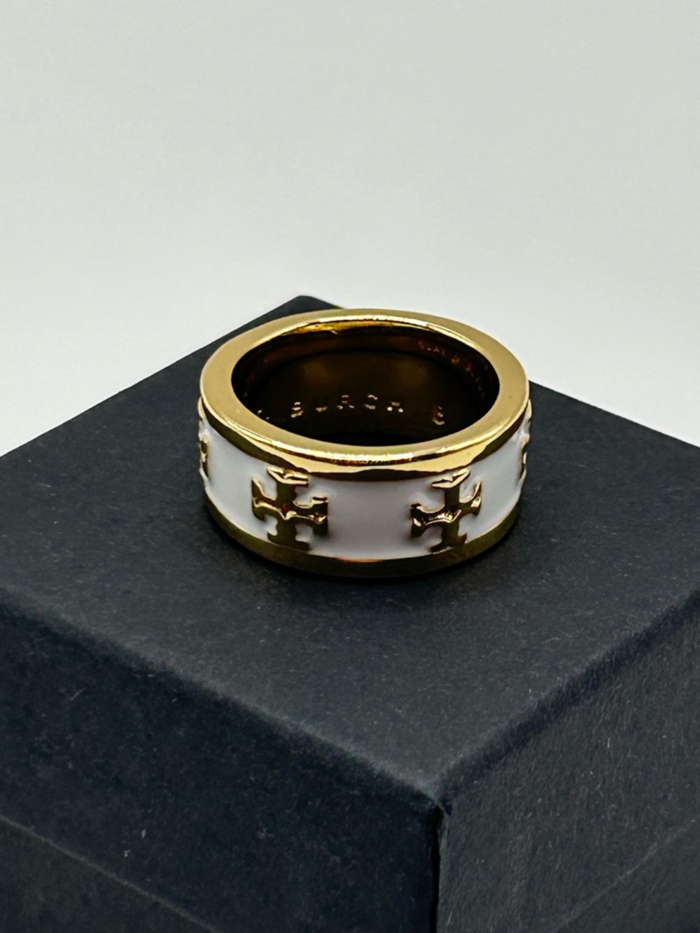 Tory Burch White Kira Enamel Gold-Trim Logo Band